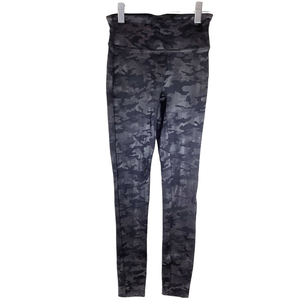 Spanx Leggings Women's Sz XS Faux Leather Black Camo Stretch High Waist Slimming